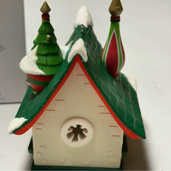 Hallmark 2024 Ollie’s Ornament Shoppe Ornament - Picture 3 of 3